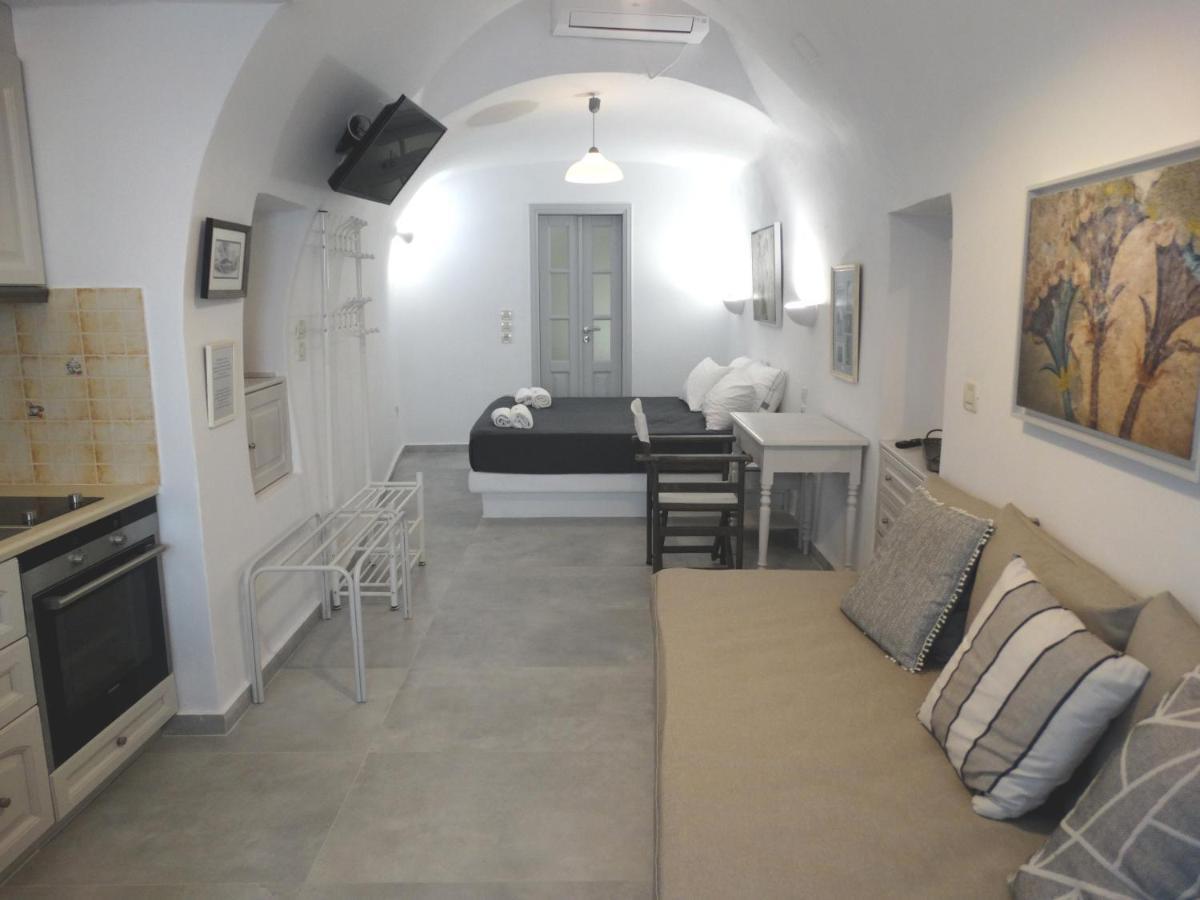 Yposkafo Suites - Studio - Santorini Φηρά Εξωτερικό φωτογραφία